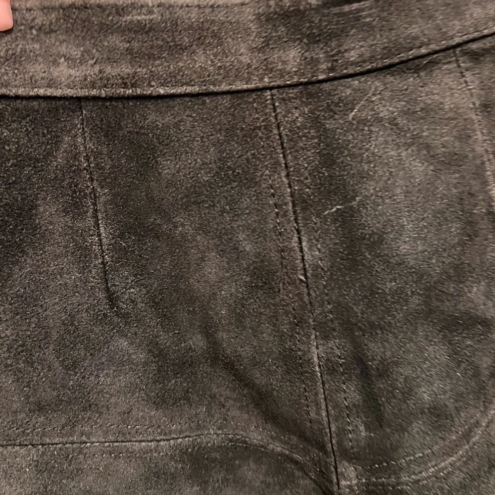 Vintage Leather skirt - Picture 2 of 8
